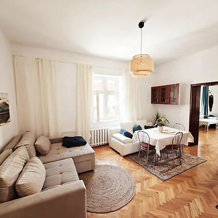 Apartment Old Town View 2